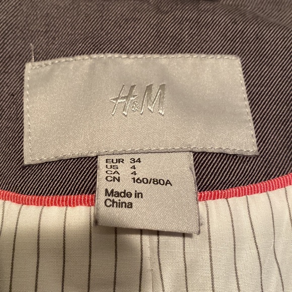 H&M women’s size 4 gray blazer - Picture 7 of 15